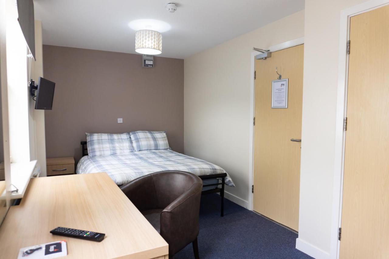 Spa Court Cheltenham Extérieur photo