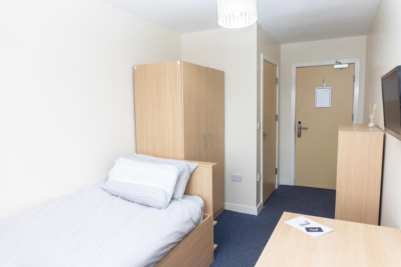 Spa Court Cheltenham Extérieur photo